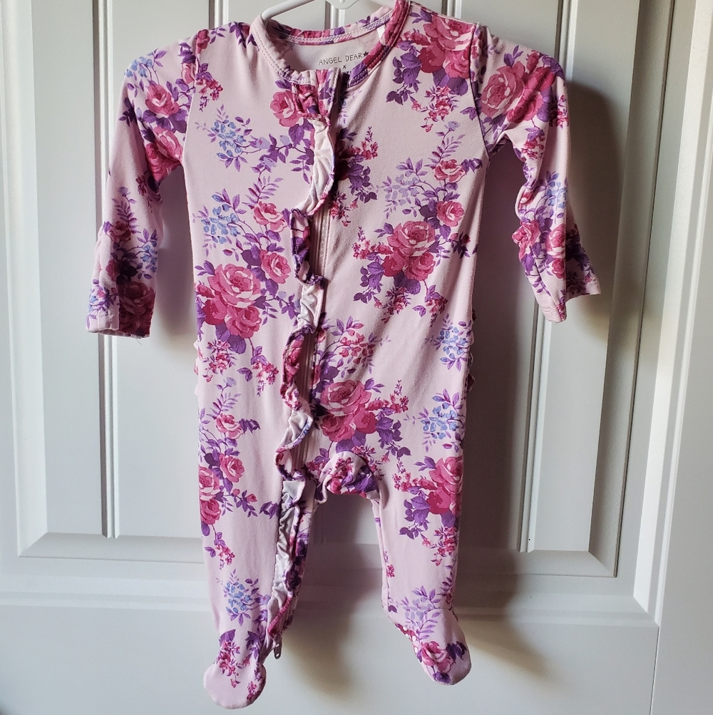 💐 Angel Dear x Spearmint Love Baby Girl Bamboo Zip Ruffle Footie Sleeper 💜